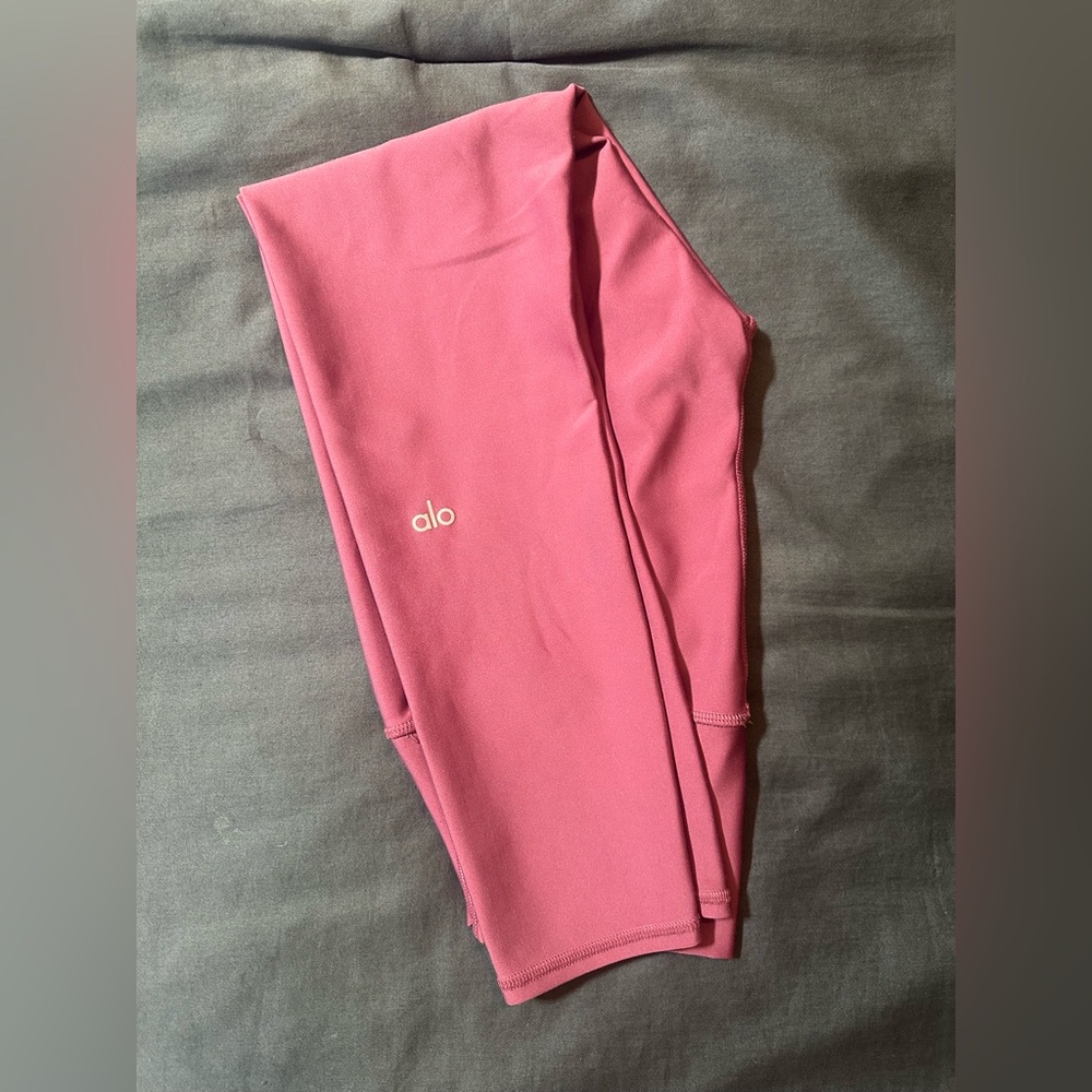 Alo yoga pants